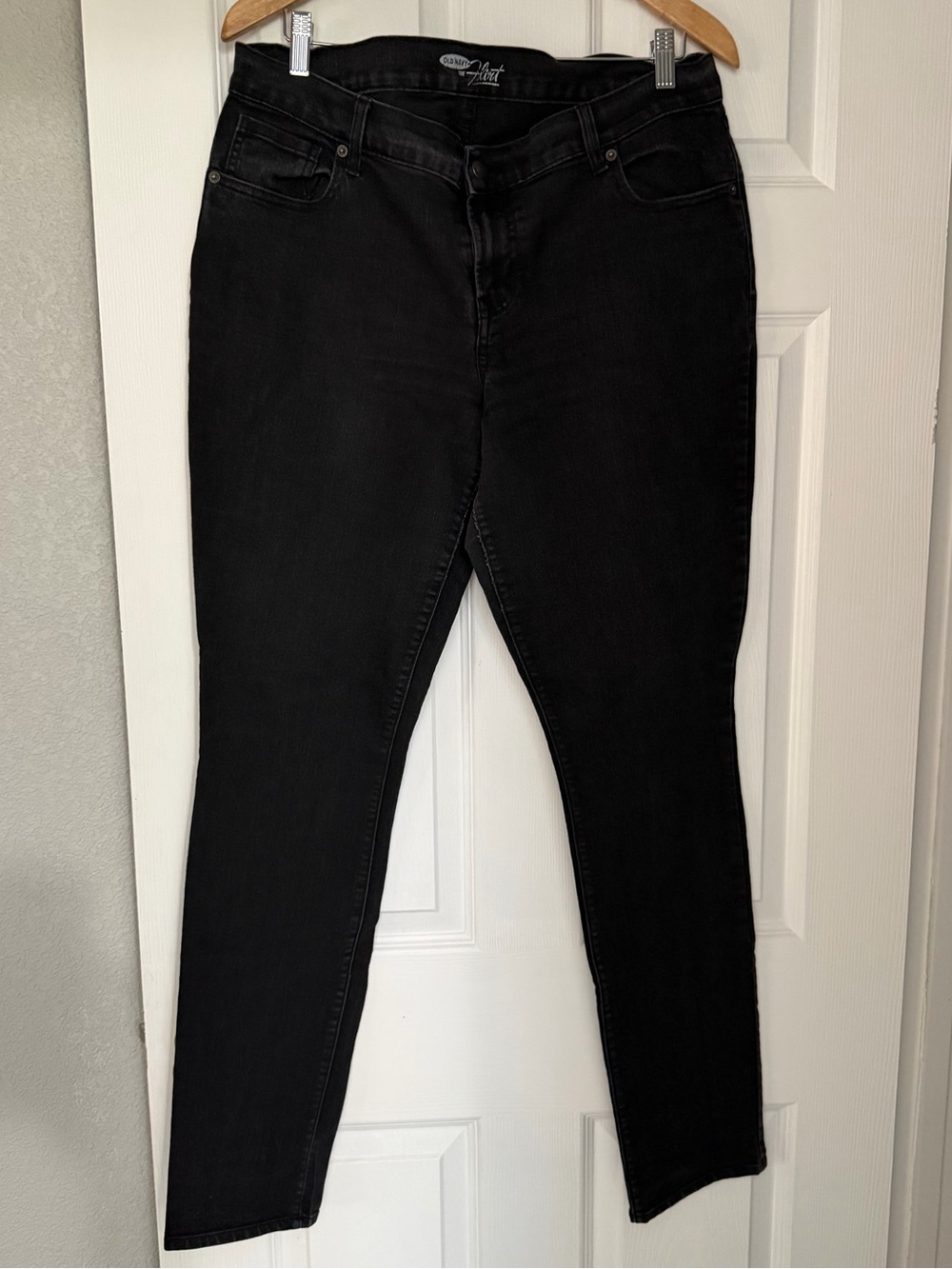 Old Navy Black Skinny Jeans - The Flirt Women's Stretch Denim in 14 Long